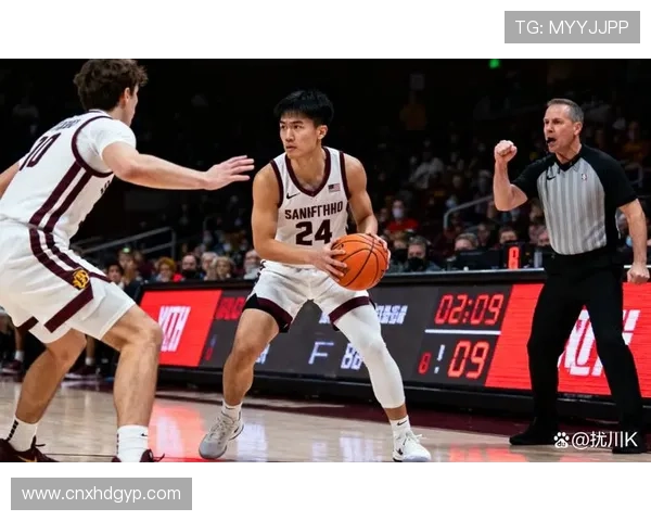 媒体人分析赵维伦不在旧金山大学主帅轮换中建议其明夏转校寻新机会